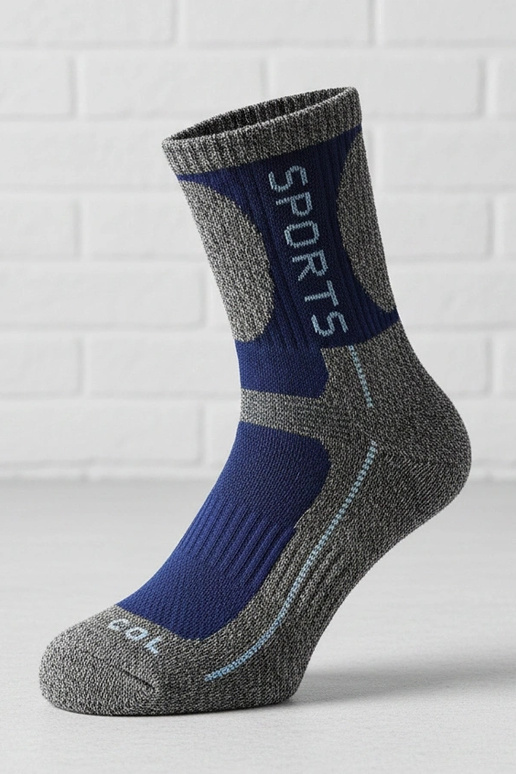 Meias quentes cinzas com detalhe azul...