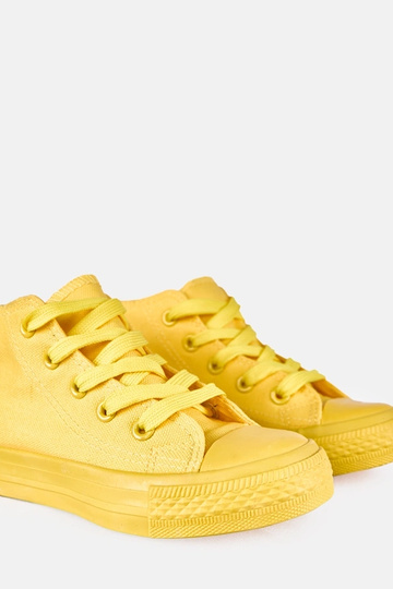 Tênis amarelos para... 2