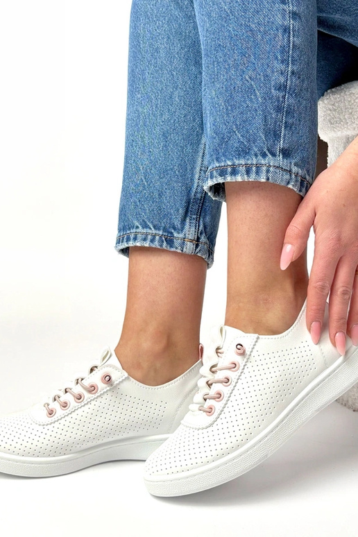Tênis brancos com recortes Adèle