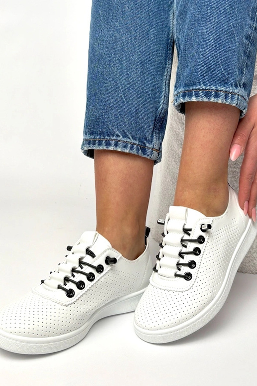 Tênis brancos com recortes Adèle