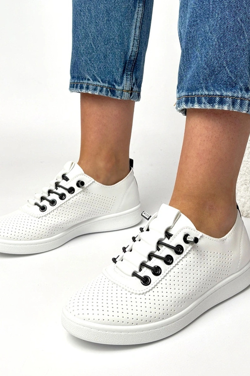 Tênis brancos com recortes Adèle