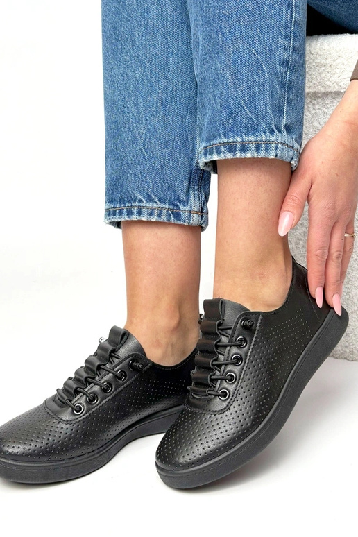 Tênis pretos com recortes Adèle