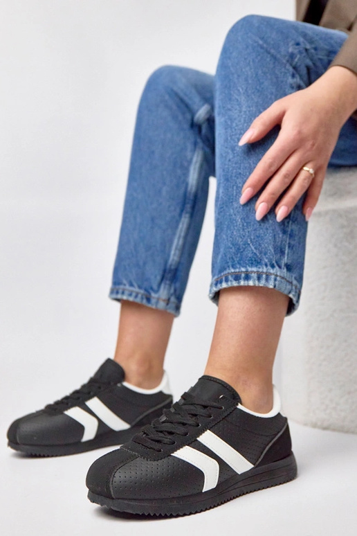 Tênis esportivos pretos Camille