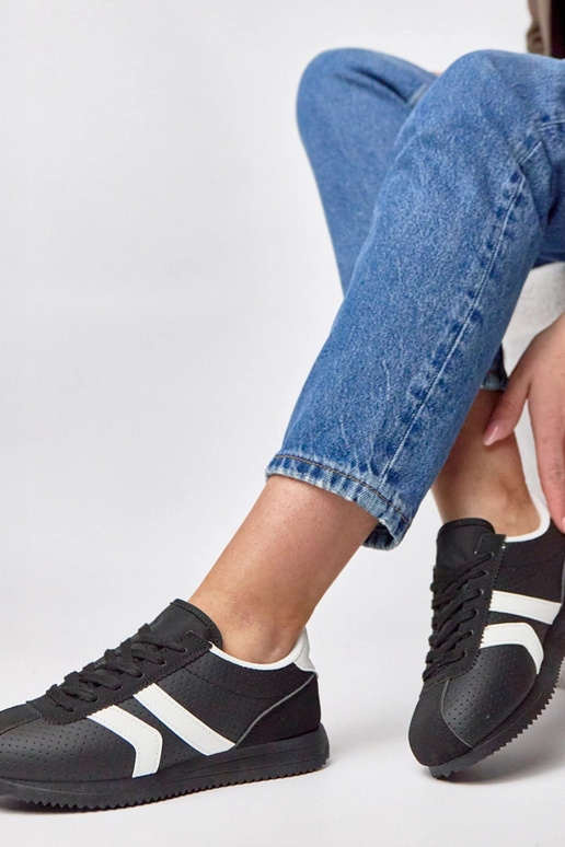 Tênis esportivos pretos Camille