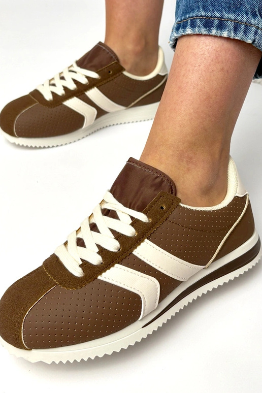 Tênis esportivos marrons Camille