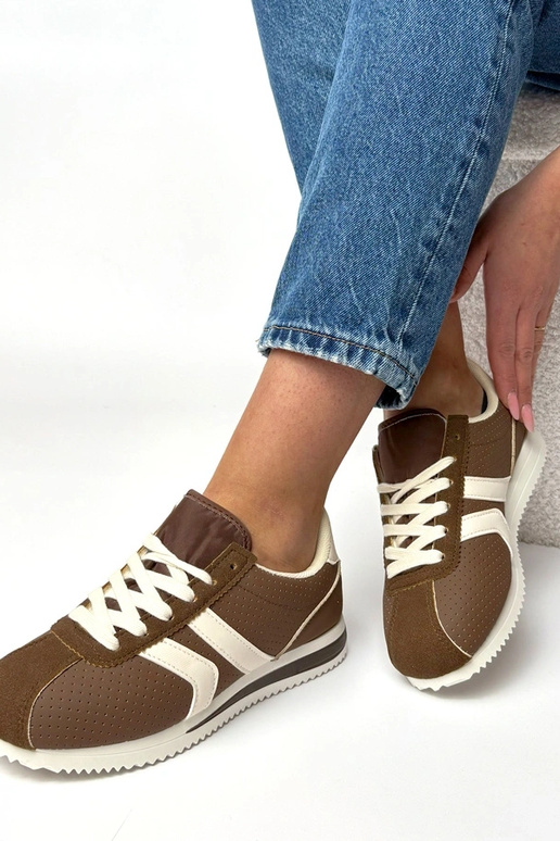 Tênis esportivos marrons Camille