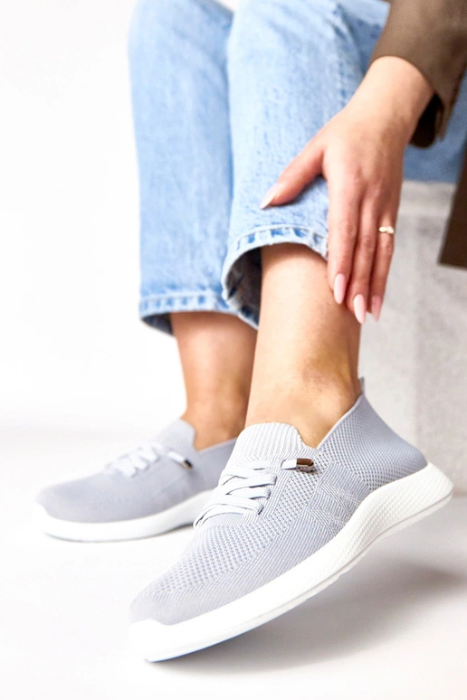 Tênis esportivos femininos cinzas Léa