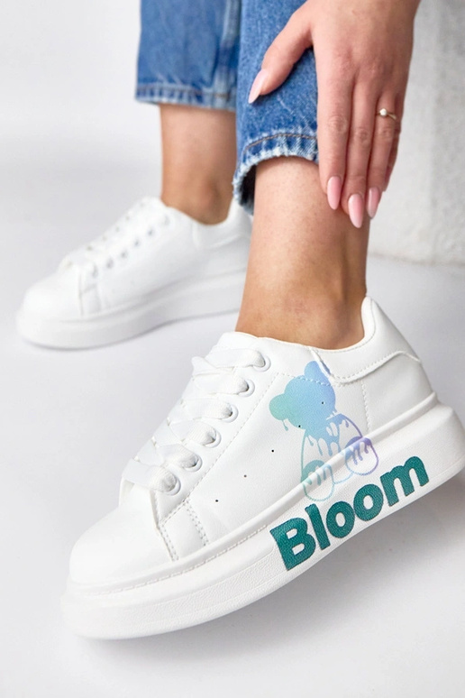 Tênis brancos com plataforma e...