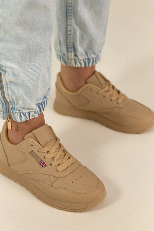 Tênis casuais cor areia com...