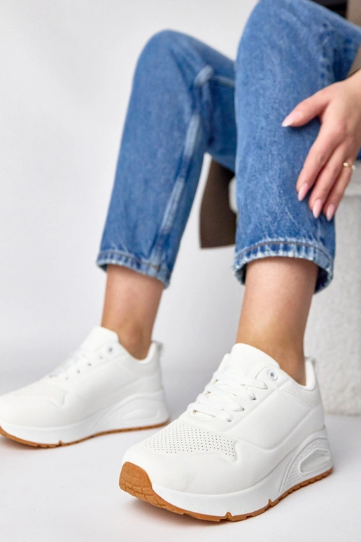 Tênis brancos com sola grossa Sylvie