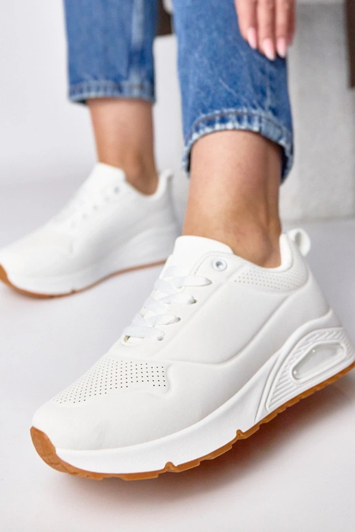 Tênis brancos com sola grossa Sylvie