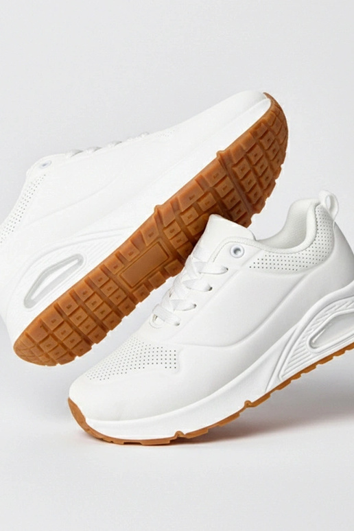 Tênis brancos com sola grossa Sylvie