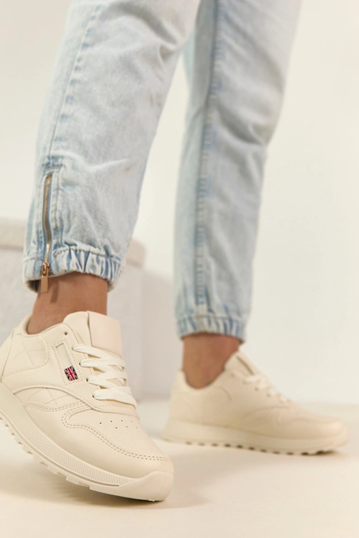 Tênis casuais em tom areia claro com...