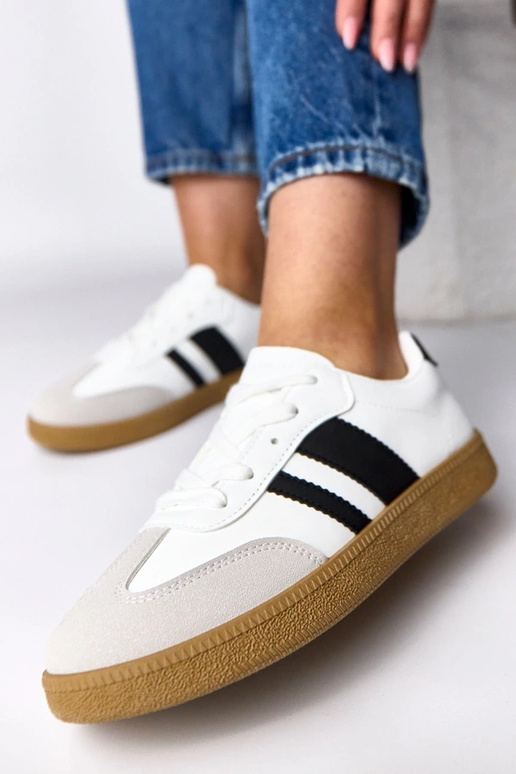 Tênis casuais brancos com plataforma...