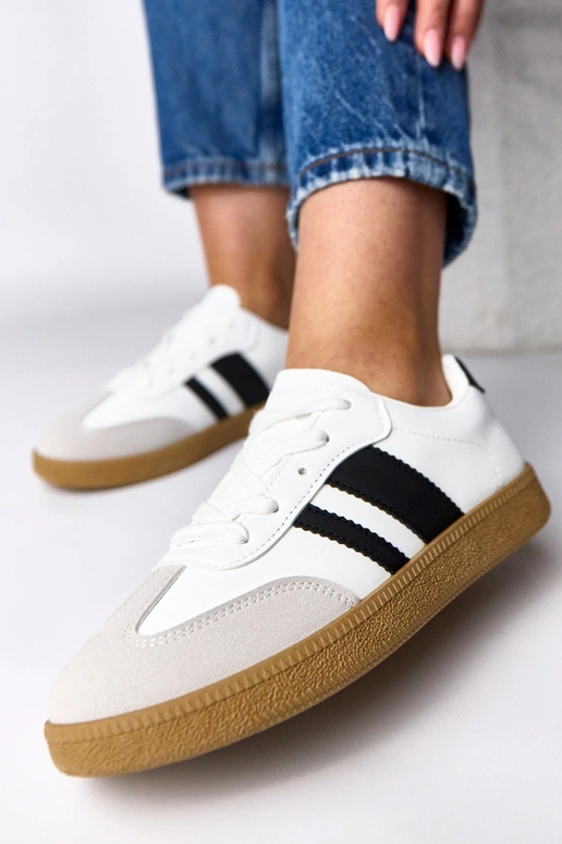 Tênis casuais brancos com plataforma...