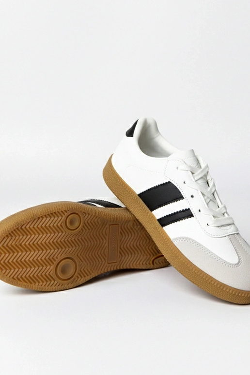 Tênis casuais brancos com plataforma...