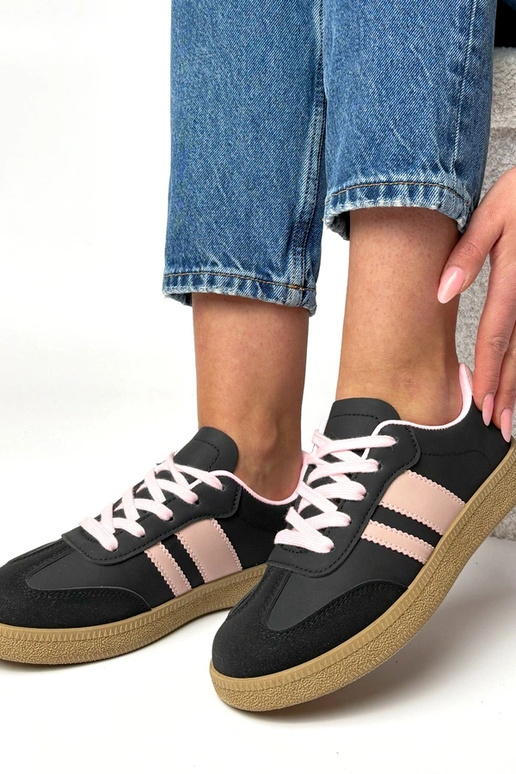 Tênis casuais pretos e rosa com...