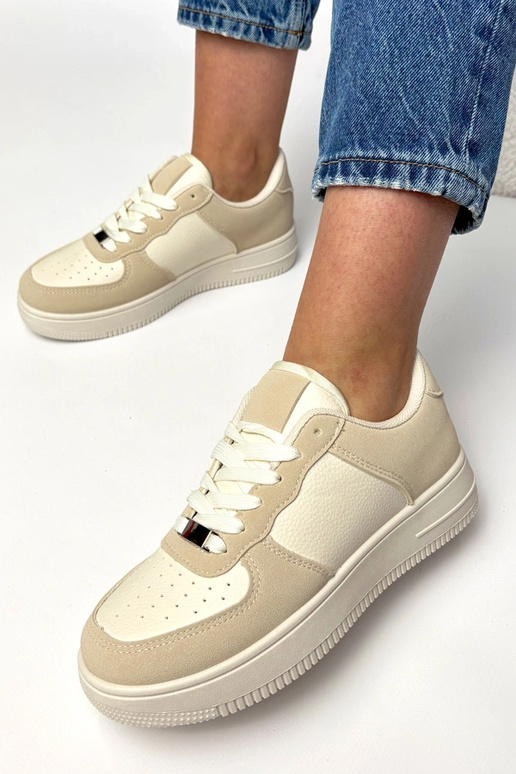 Tênis cor areia com plataforma Brigitte