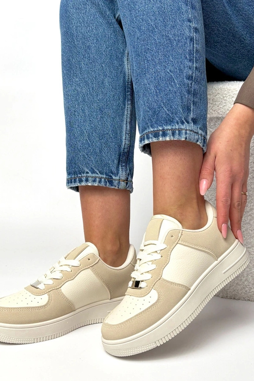 Tênis cor areia com plataforma Brigitte