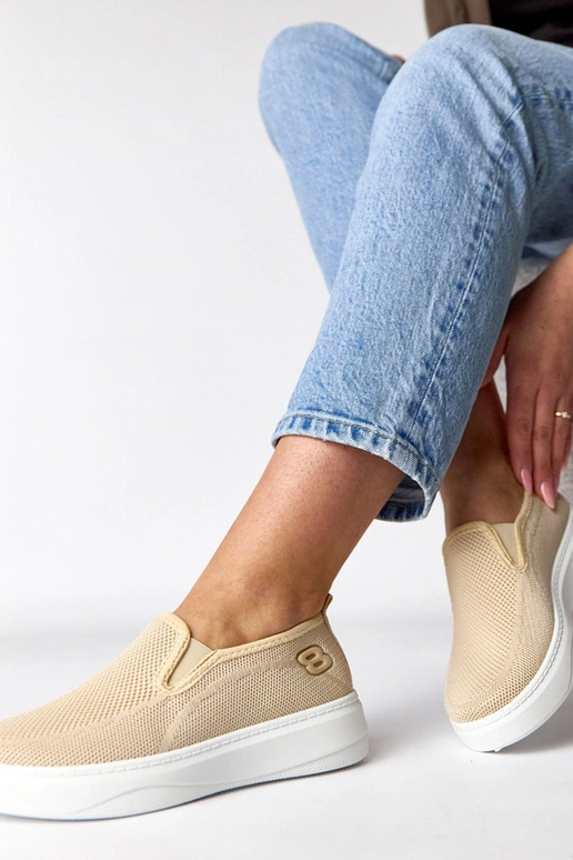 Tênis de tecido cor areia plataforma...