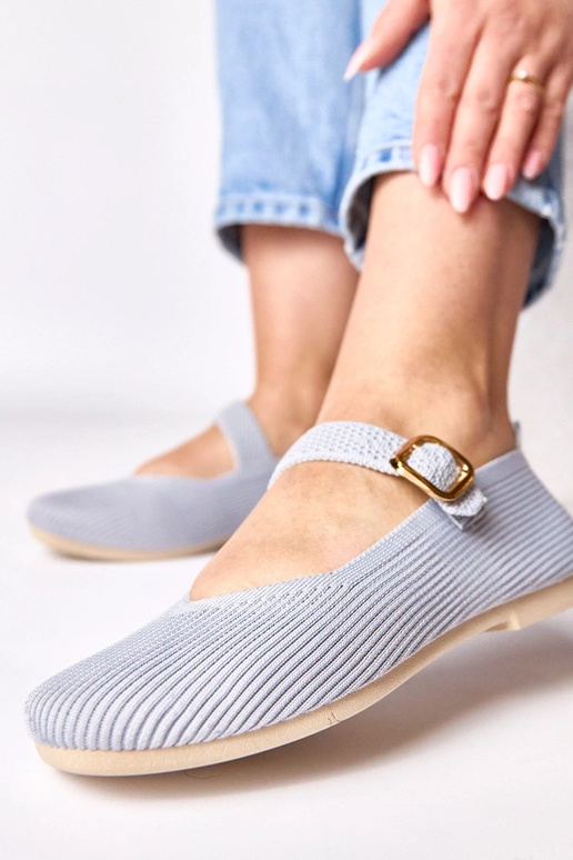 Sapatilhas de tecido cinza com tira...