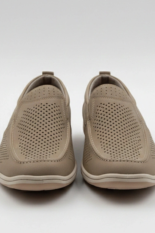 Mocassins masculinos perfurados...