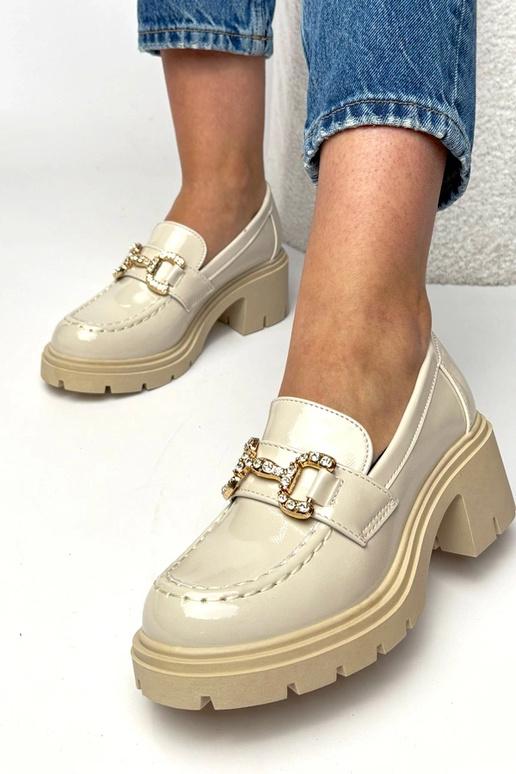 Mocassins cremosos laqueados com...