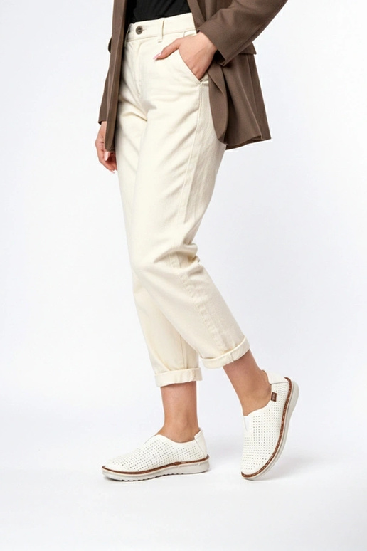 Meias botas brancas com recortes Rosa