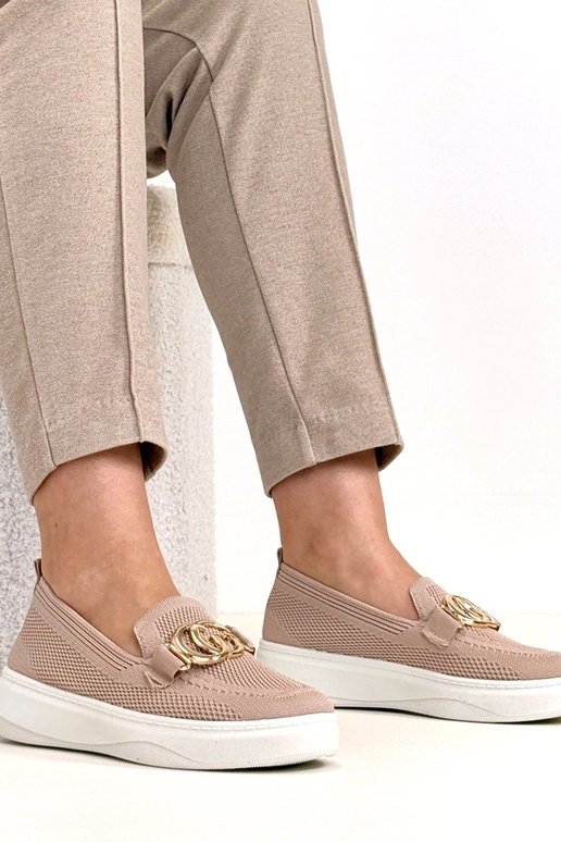 Tênis de tecido rosa com fivela...