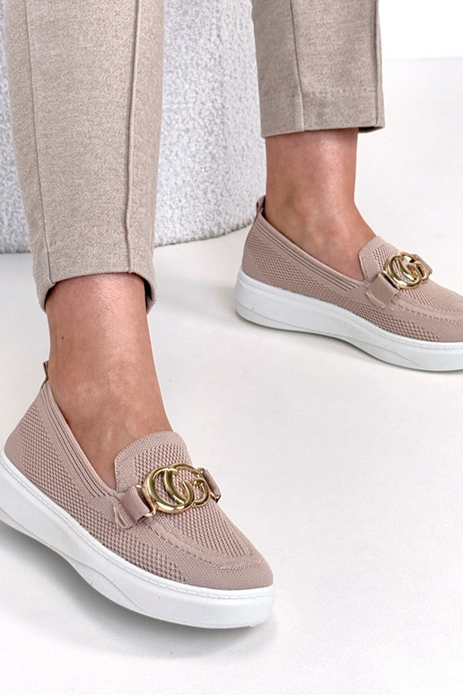 Tênis de tecido rosa com fivela...