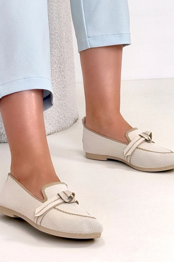 Bailarinas de pele na cor...