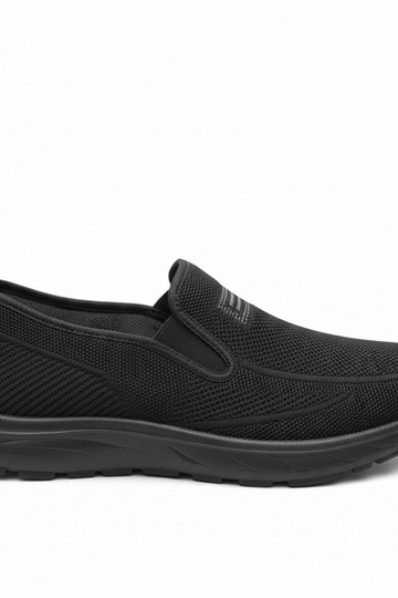 Tênis masculinos pretos sem...