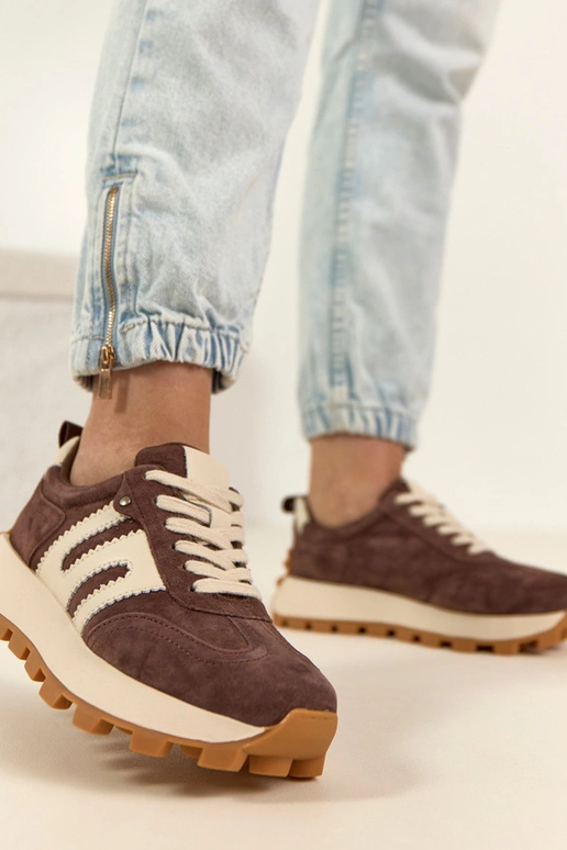 Ténis de pele cor chocolate com...