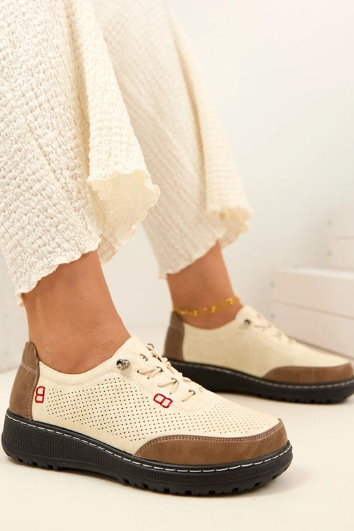 Meias de cano curto com recortes cor...