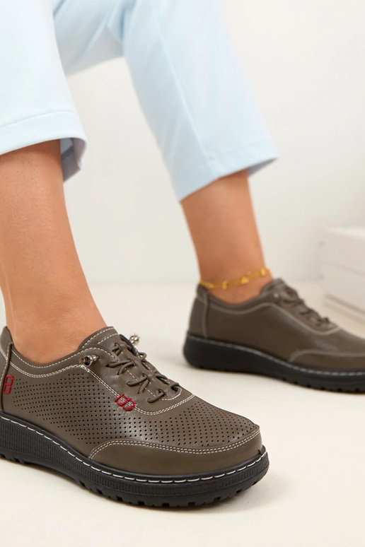 Meias de cano curto com recortes...