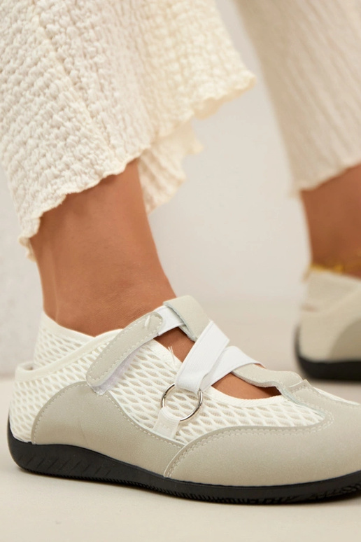 Sapatilhas de balé estilo esportivo...