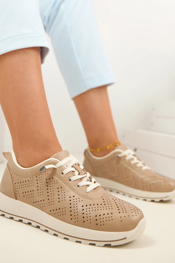 Tênis esportivos arejados e... 2