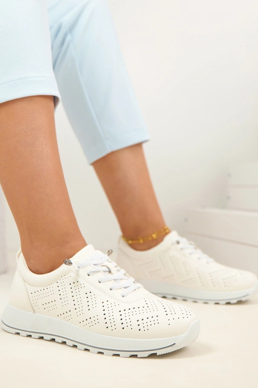 Tênis esportivos arejados e...