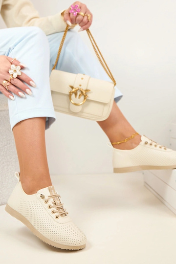 Tênis esportivos leves...