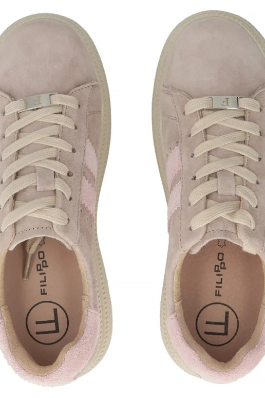 Sapatos de couro bege com plataforma...