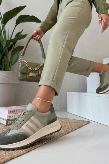 Sapatos de couro verdes com... 2