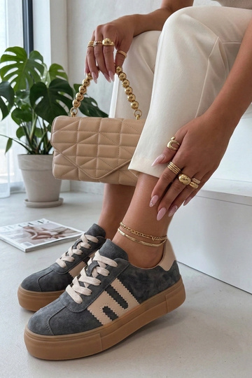 Sapatos de couro cinzas com... 2