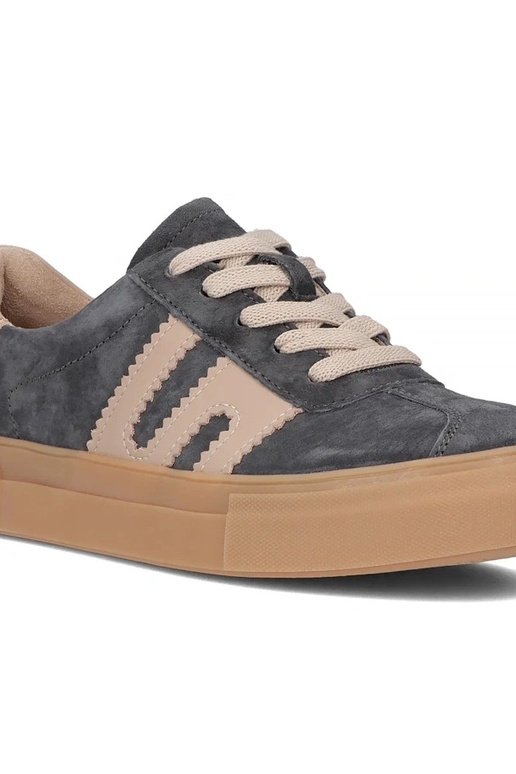 Sapatos de couro cinzas com...