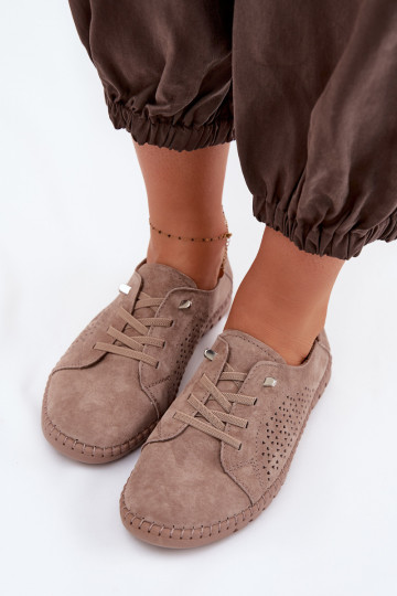Sapatos femininos com elementos vazados de camurça natural cor marrom Feliva