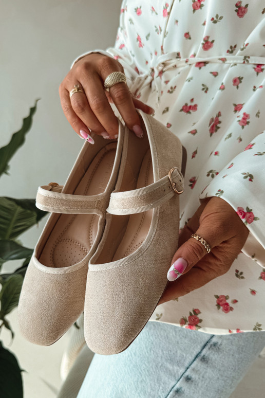 Bailarinas com alças I Złotą com fivelas cor de marfim Kelisa