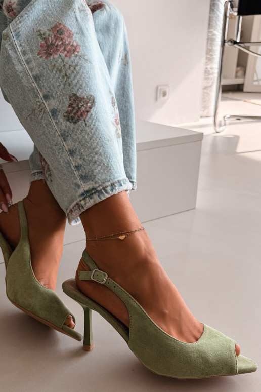 Sandálias femininas com salto fino de camurça ecológicaoParae cor verde Sevina