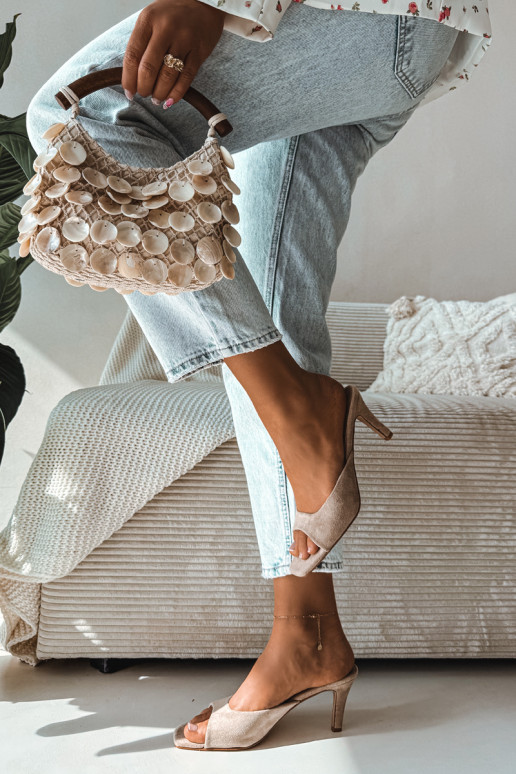 Chinelos femininos Habilitado Smukłym Obcasie bege Revina