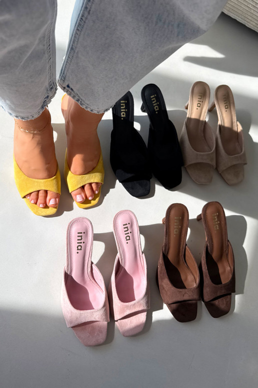 Chinelos femininos Habilitado Smukłym Obcasie cor amarela Revina