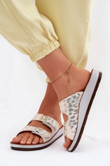 Chinelos femininos com fivela Inblu CP000063 na cor branca