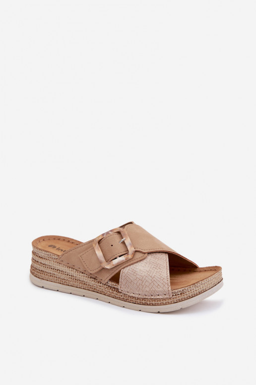 Chinelos femininos com uma plataforma decorar com fivelas Inblu RV000012 cor marrom